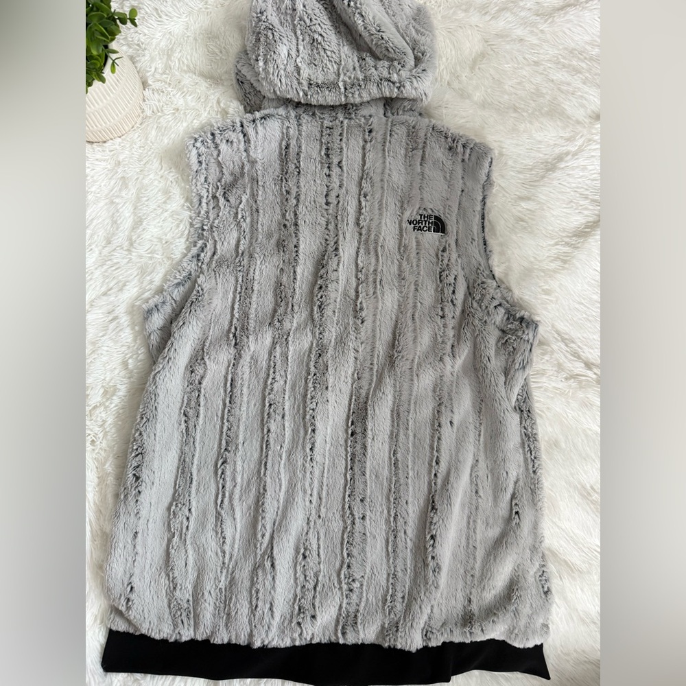 The North Face Gray Faux Fur Vest - Picture 8 of 8
